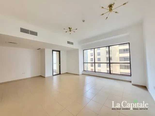 Oturma odası; fayans zemin, manzara, doğal ışık