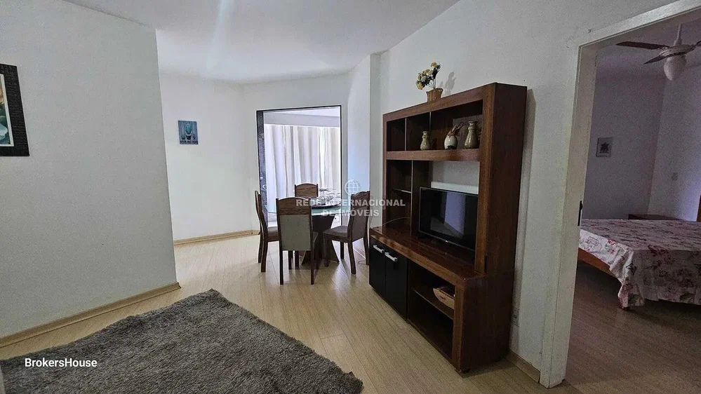 Salon; parquet, lumière naturelle