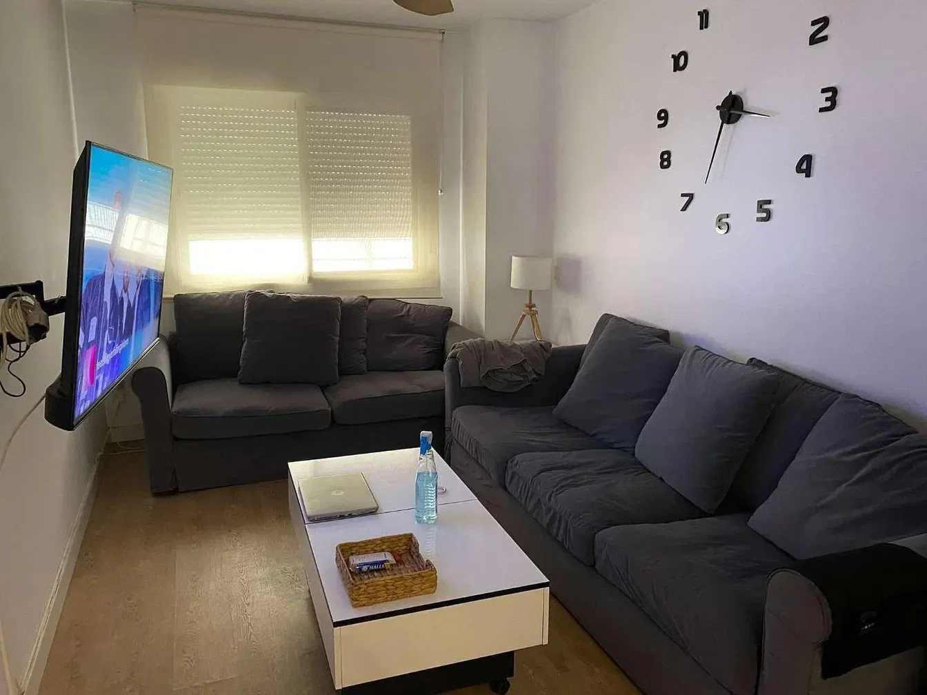 Wohnzimmer; tageslicht, moderner stil