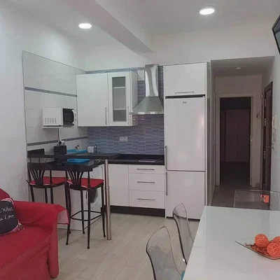 Kuhinja; kućanski aparati, pločice
