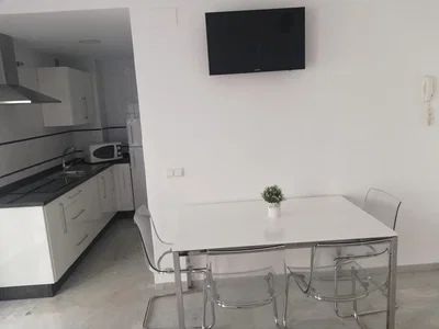 Mutfak; mutfak aletleri, modern stil, doğal ışık