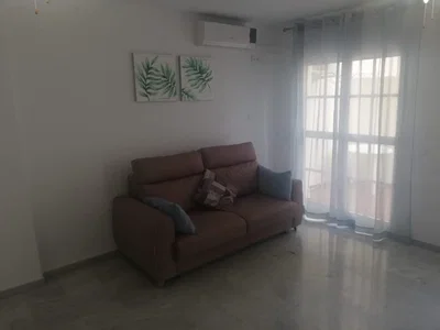 Oturma odası; doğal ışık, modern stil