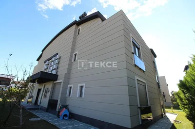 Huis en omgeving; uitzicht