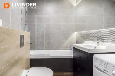 Salle de bain; carrelage, rénové, lumière naturelle