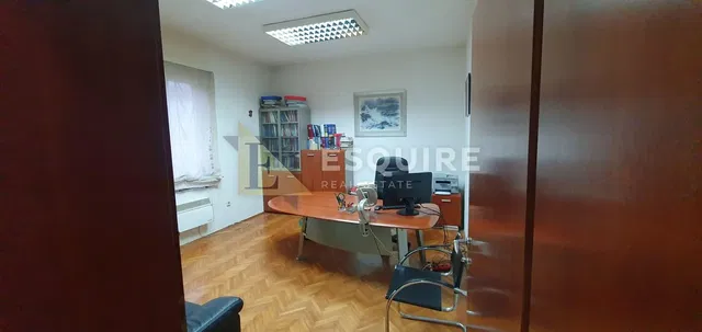 Хол