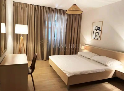 Spavaća soba; prirodno svjetlo, moderni stil