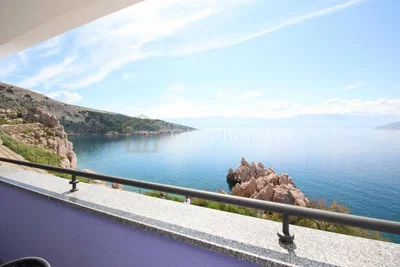 Балкон; поглед