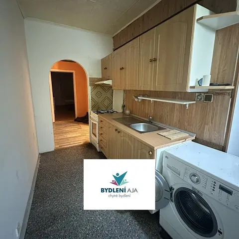 Cuisine; électroménager, nécessite rénovation