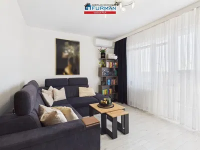 Woonkamer; moderne stijl, houten vloer, natuurlijk licht