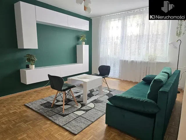 Living room; modern style, wood floor, natural light