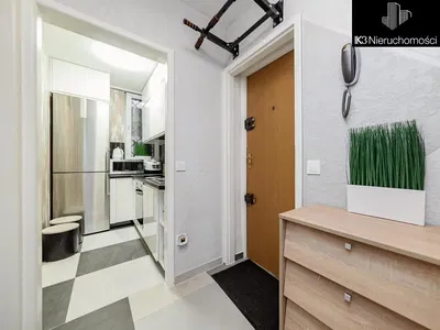 Кухиња; кухињски апарати, природно светло, модерни стил