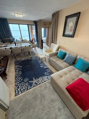 Oturma odası; manzara, doğal ışık, modern stil