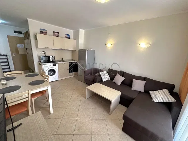 Wohnzimmer; fliesenboden