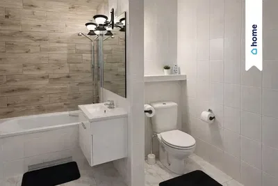 Купатило; плочице, реновиран, природно светло, модерни стил