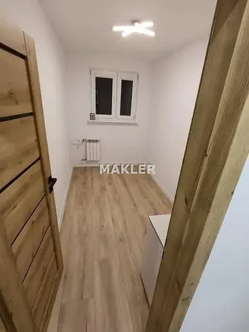 Autre; parquet, lumière naturelle