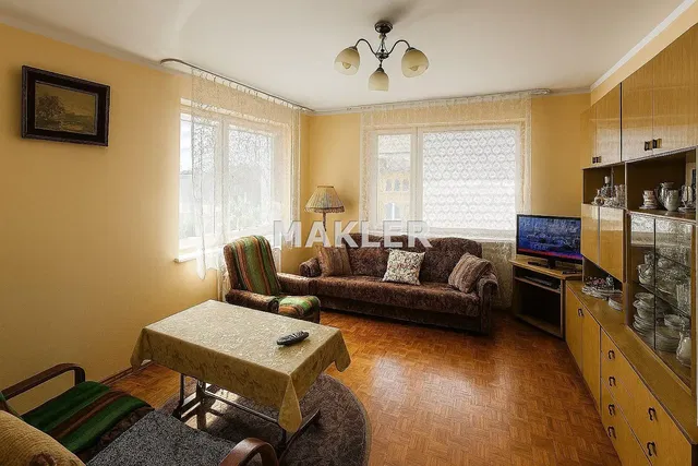 Obývačka; prirodzené svetlo, moderný štýl