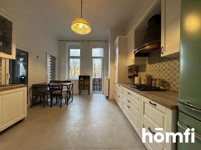 Küche; fliesenboden, tageslicht, moderner stil