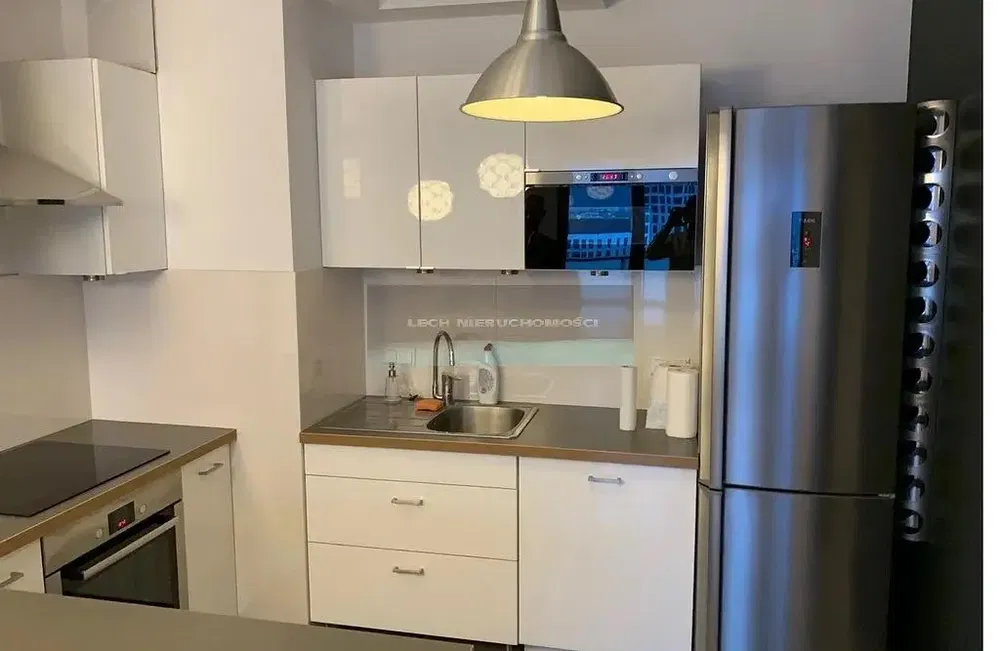 Кухиња; кухињски апарати, модерни стил