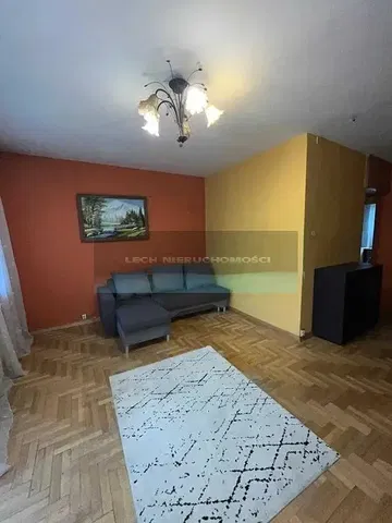 Salon; parquet, lumière naturelle