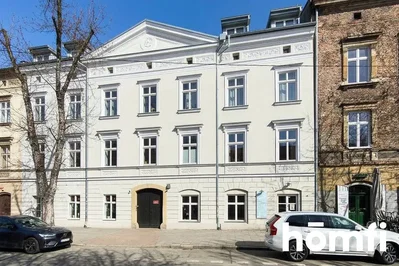 House and surroundings; view