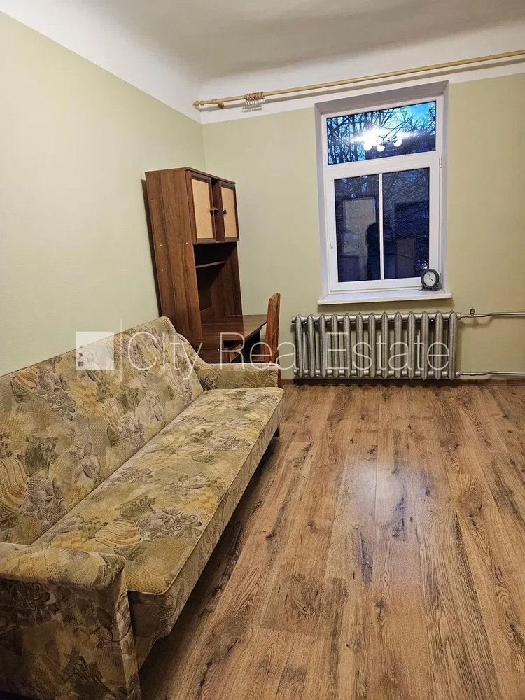Salon; parquet, lumière naturelle