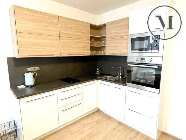 Küche; küchengeräte, moderner stil