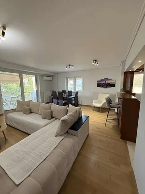 Salon; lumière naturelle, vue