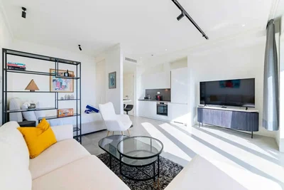 Wohnzimmer; tageslicht, moderner stil