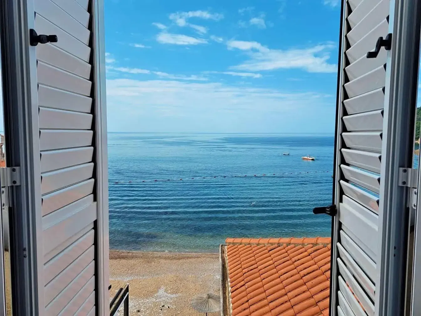 Balkon; výhled, přirozené světlo