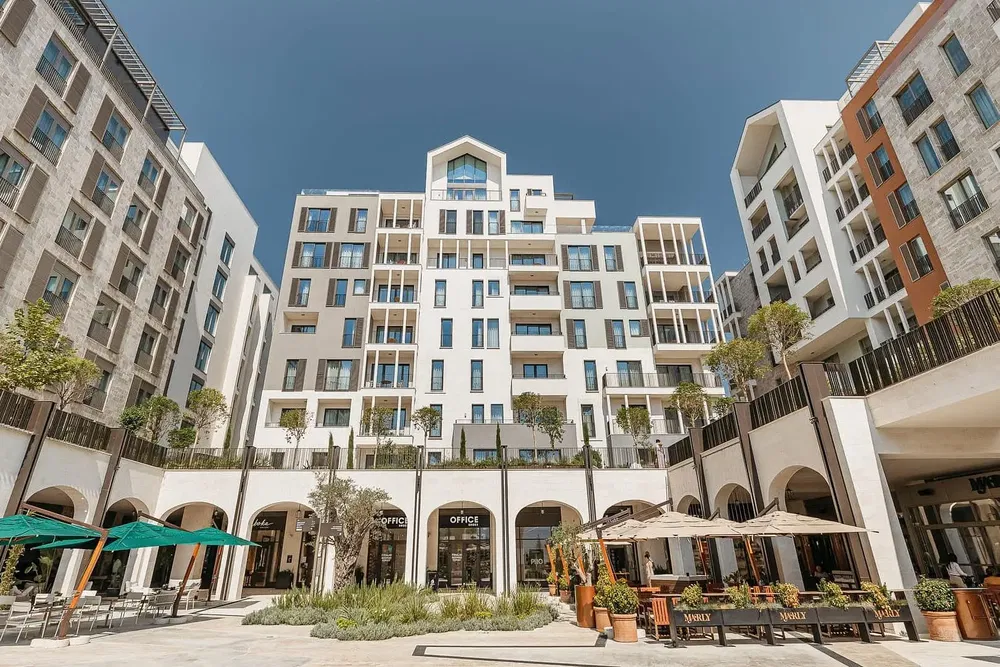 Ev ve çevresi; manzara, doğal ışık