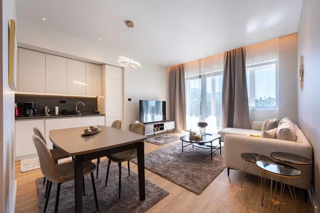 Soggiorno; elettrodomestici, luce naturale, stile moderno