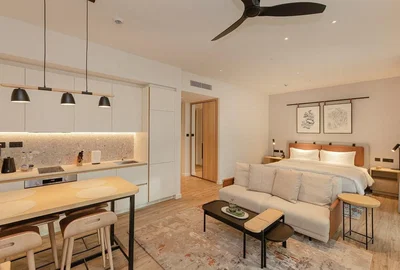 Ložnice; moderní styl, po rekonstrukci, přirozené světlo