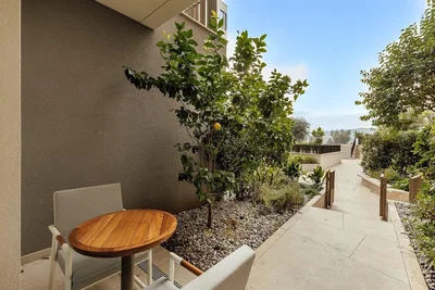 Terasa; výhled, přirozené světlo