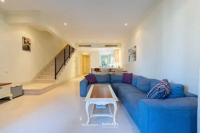 Wohnzimmer; tageslicht, moderner stil