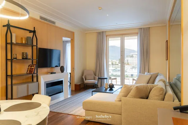 Soggiorno; vista, luce naturale, stile moderno