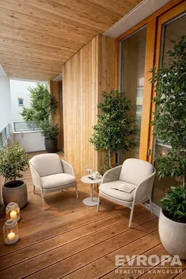 Балкон; дрвени под, природно светло, модерни стил