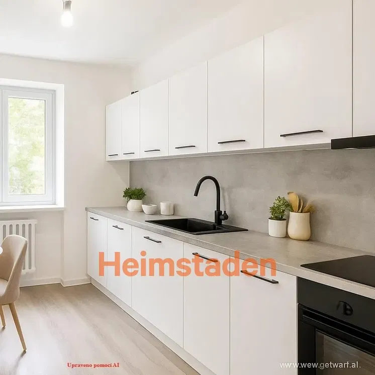 Kuhinja; kuhinjski aparati, prirodno svjetlo, moderni stil