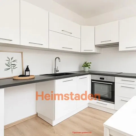 Cuisine; électroménager, style moderne, parquet, rénové