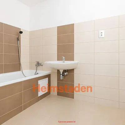 Bagno; pavimento in piastrelle