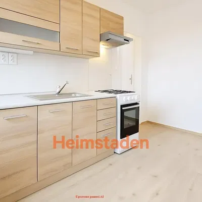 Mutfak; mutfak aletleri, tadilatlı, doğal ışık