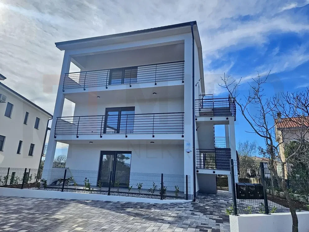 Casa e arredores