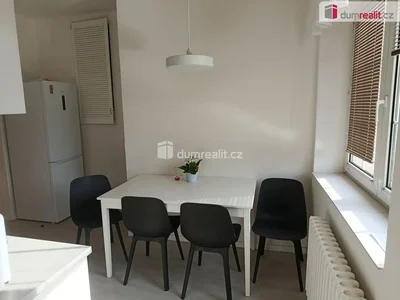 Küche; küchengeräte, tageslicht