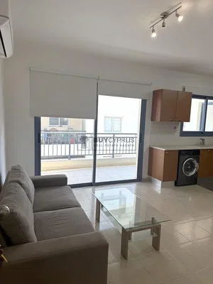 Wohnzimmer; blick, fliesenboden, tageslicht