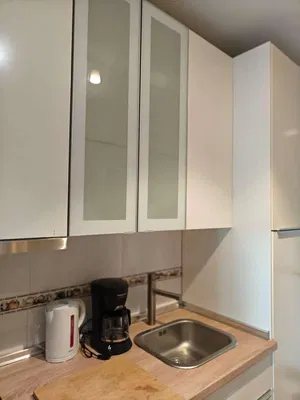 Küche; küchengeräte, fliesenboden