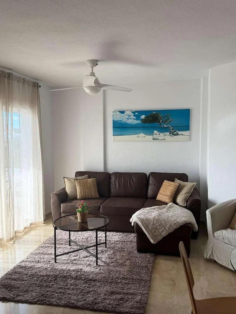 Wohnzimmer; tageslicht, moderner stil