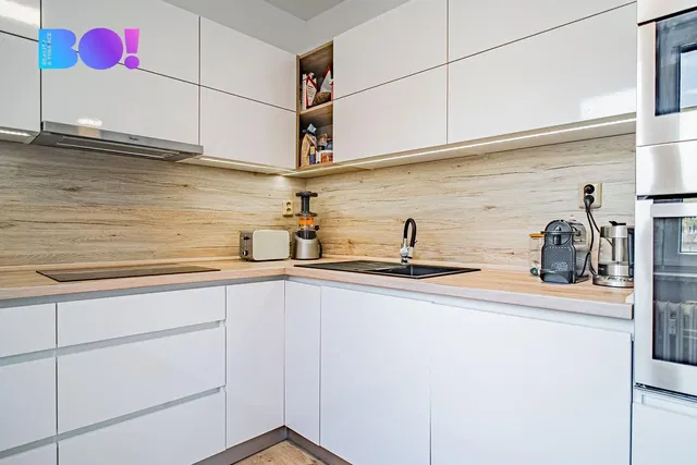 Kitchen; kitchen appliances, renovated, modern style