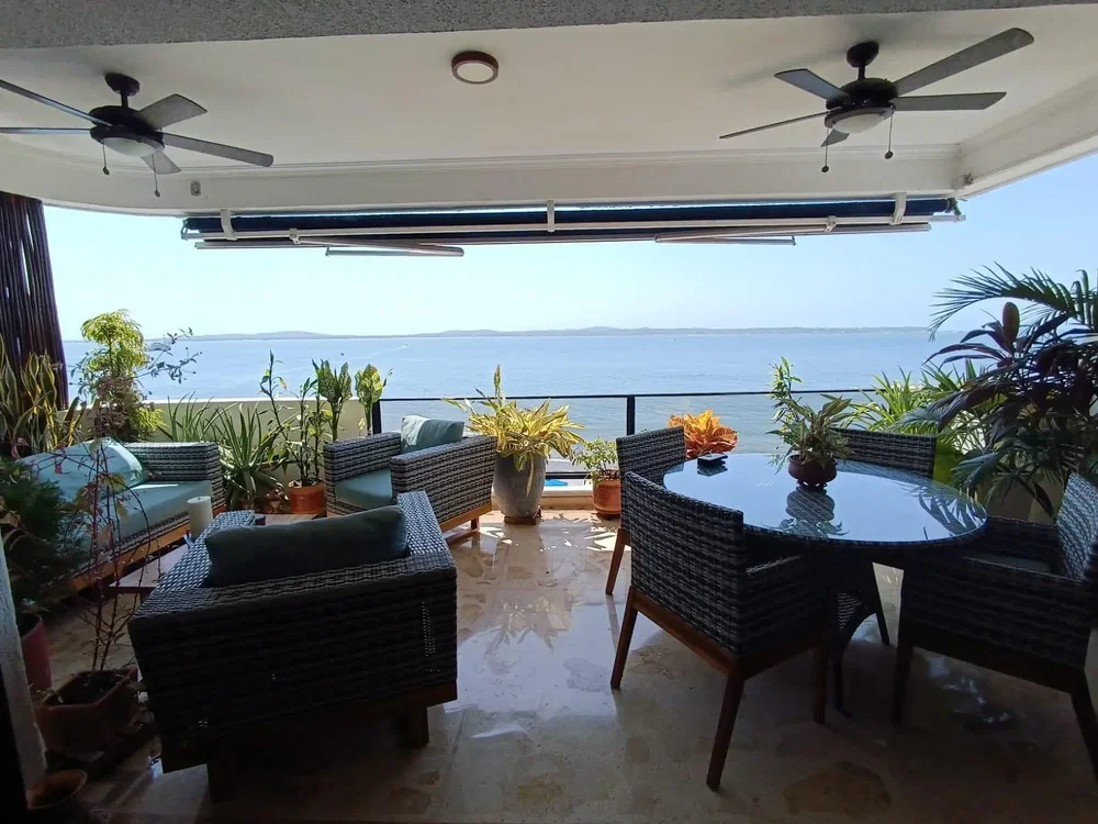 Terrasse; vue, lumière naturelle