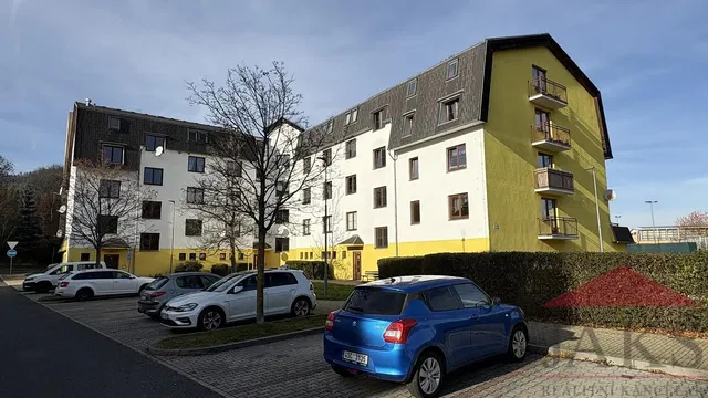 Haus und umgebung; blick
