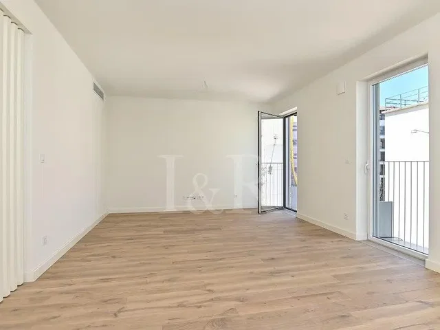 Wohnzimmer; holzboden, tageslicht, blick