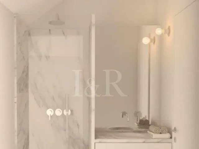 Badezimmer; tageslicht, renoviert, fliesenboden